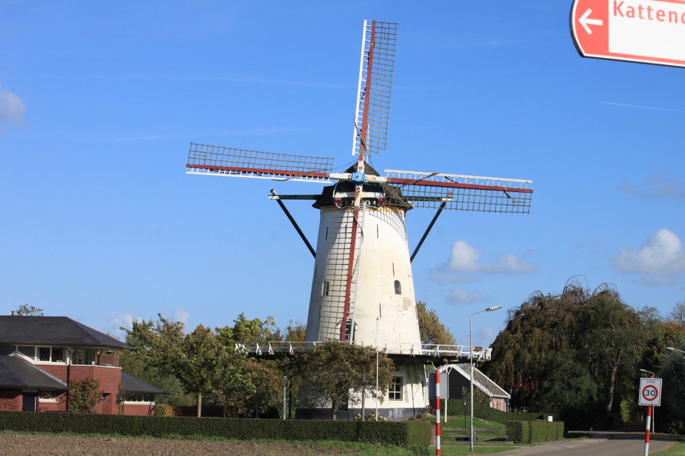 Moulin vent village blanc